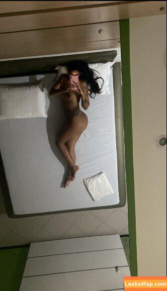 Yasmin Pineiroo / medusahott / yasmineofficiel / yasminpineiroo leaked photo photo #0001