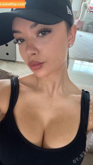 Yasminelucyy photo #0025