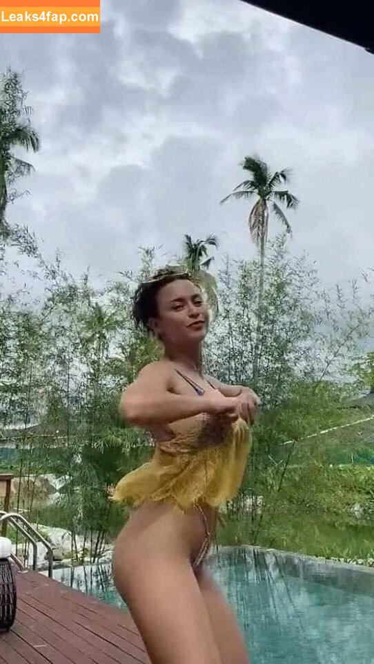 Yassi Pressman / yassipressman / yassizzle leaked photo photo #0004