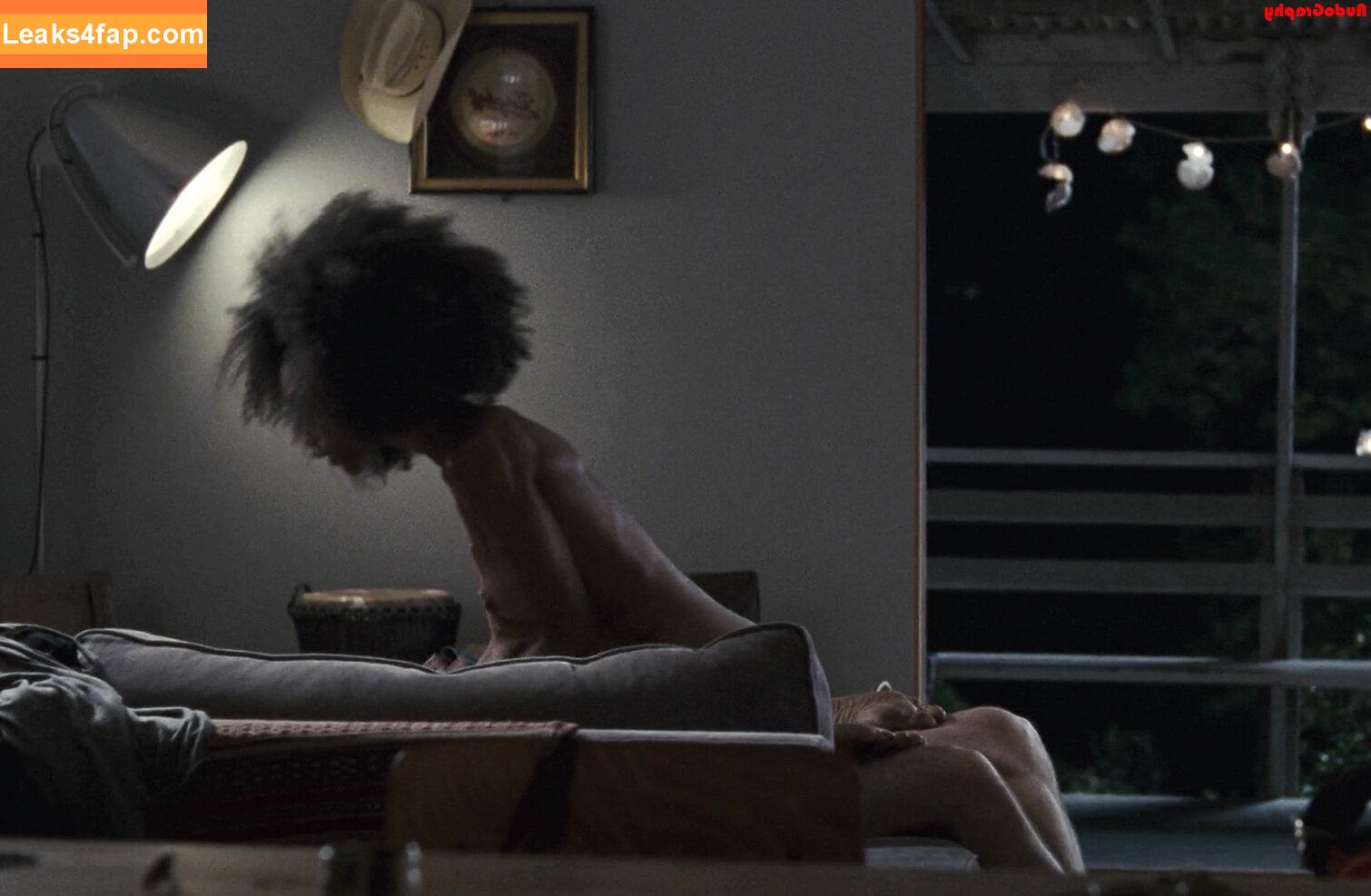 Yaya DaCosta /  leaked photo photo #0003