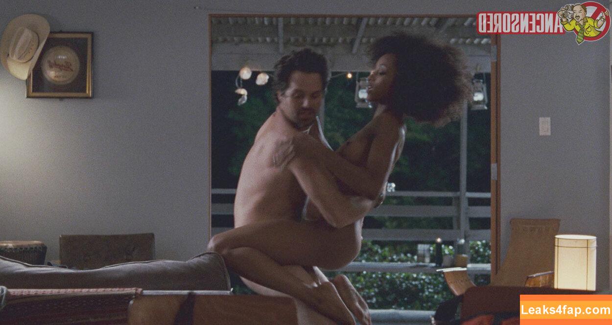 Yaya DaCosta /  leaked photo photo #0007