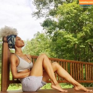 Yaya DaCosta photo #0012