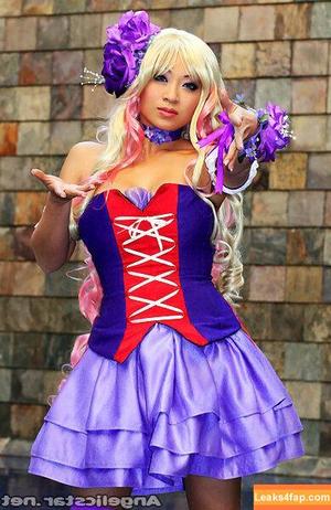 Yaya Han фото #0043