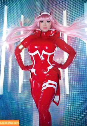 Yaya Han фото #0045