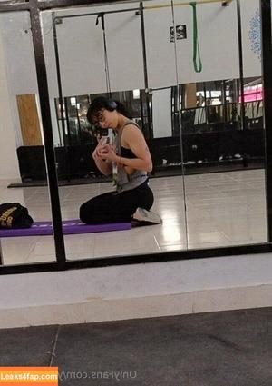 yazmine_fit photo #0011