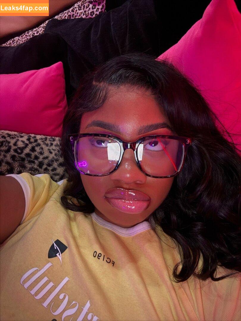 Yazmynswrld leaked photo photo #0056