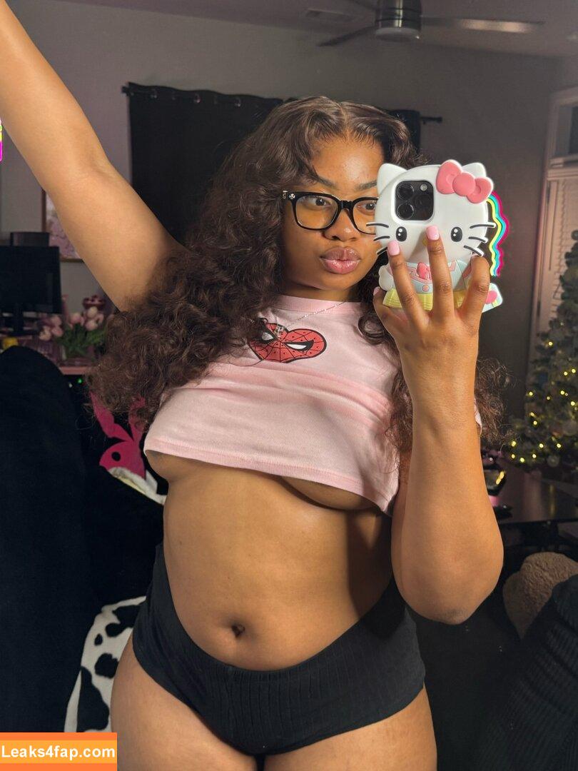 Yazmynswrld leaked photo photo #0060