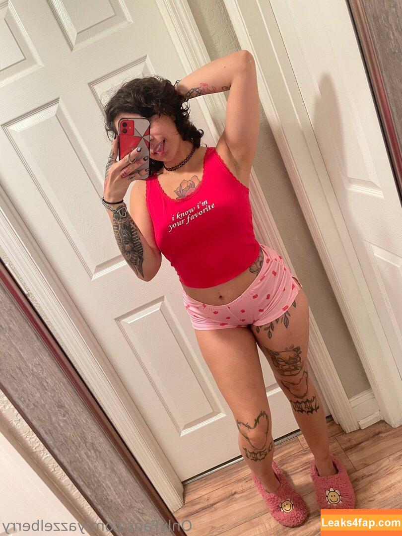 yazzelberry /  leaked photo photo #0017