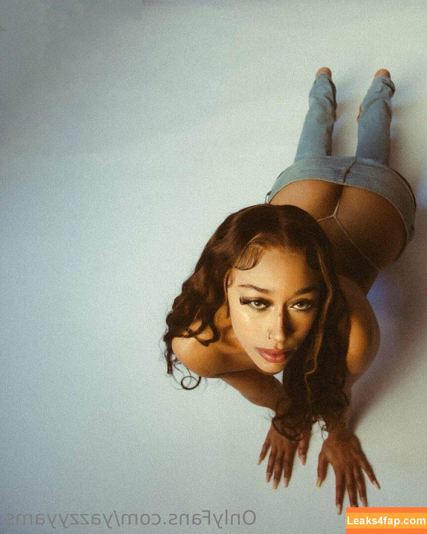 yazzyyams / Queen Yasmeena / yazzylonglegs слитое фото фото #0088