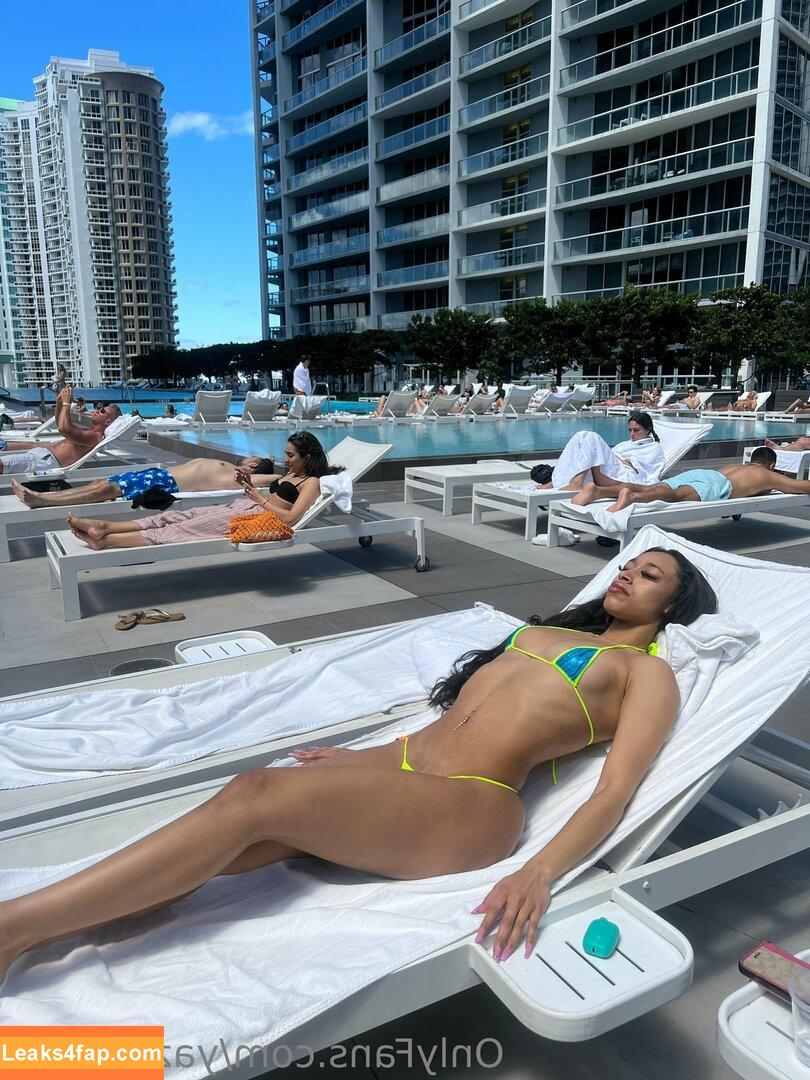 yazzyyams / Queen Yasmeena / yazzylonglegs слитое фото фото #0234