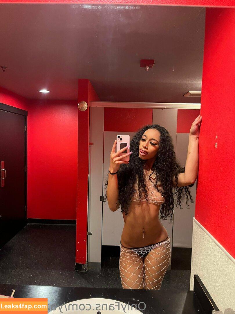 yazzyyams / Queen Yasmeena / yazzylonglegs слитое фото фото #0238