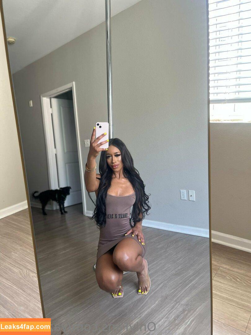 yazzyyams / Queen Yasmeena / yazzylonglegs leaked photo photo #0509