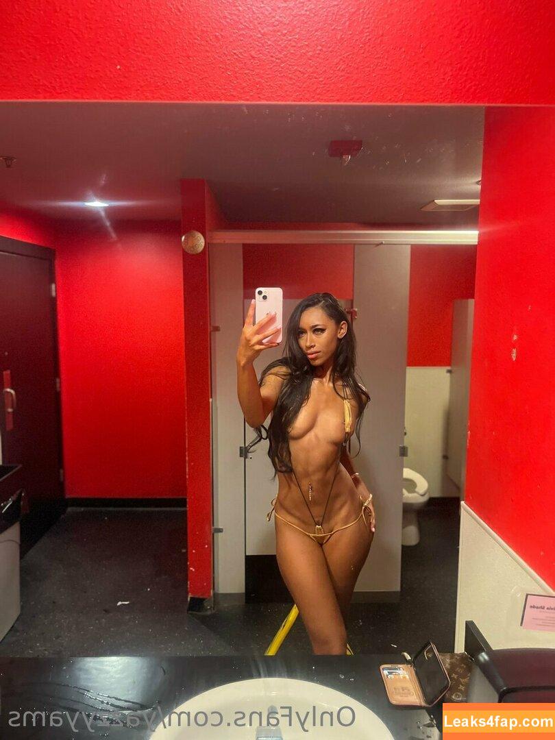 yazzyyams / Queen Yasmeena / yazzylonglegs leaked photo photo #0597
