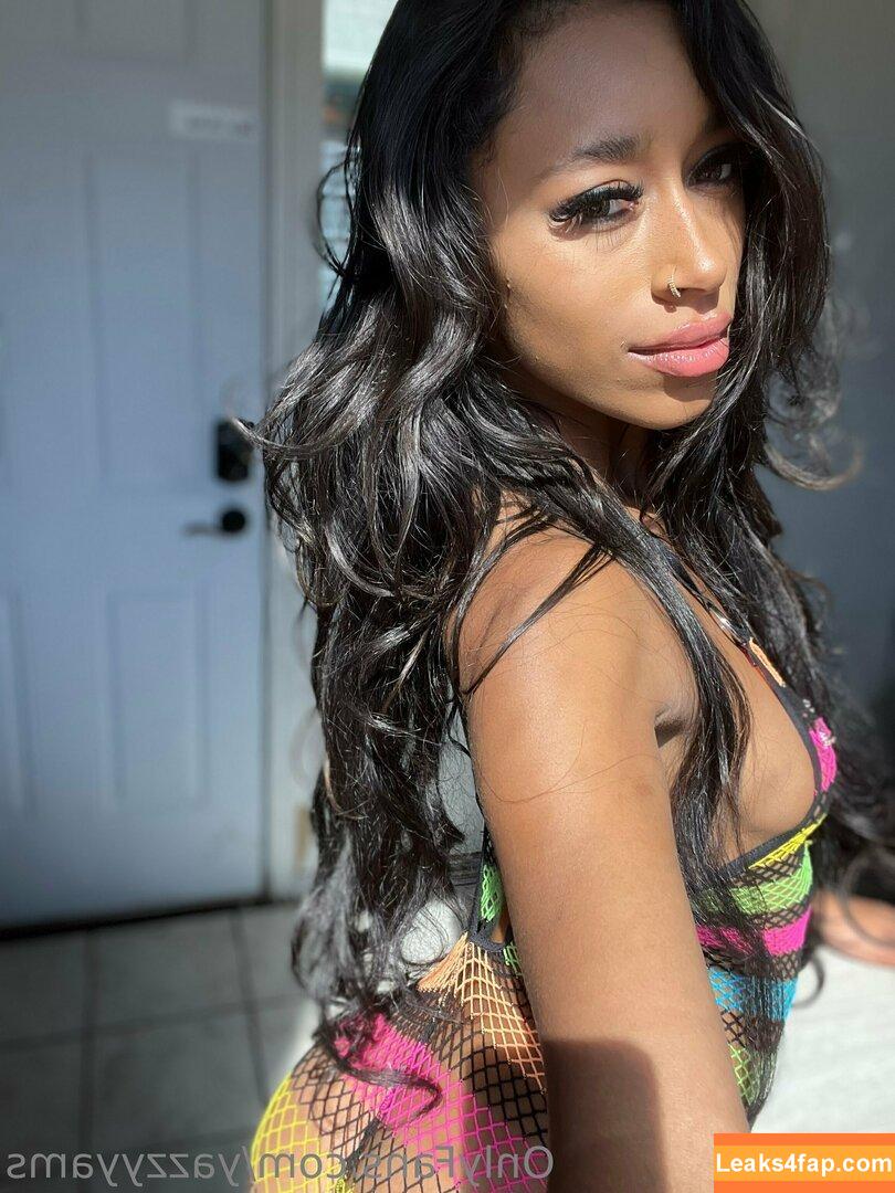 yazzyyams / Queen Yasmeena / yazzylonglegs leaked photo photo #0624