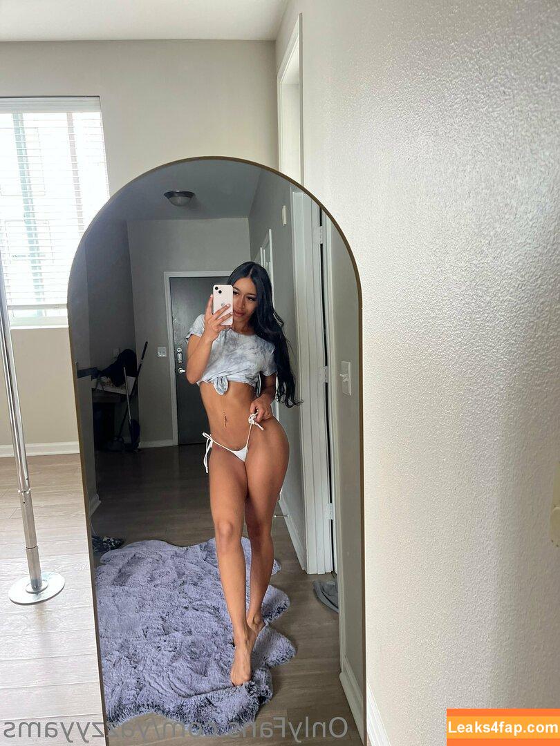 yazzyyams / Queen Yasmeena / yazzylonglegs leaked photo photo #0711