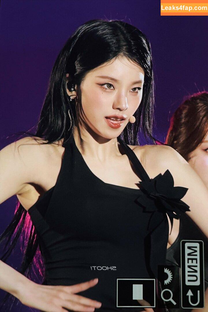 Yeji / Hwang Ye-ji / ITZY (예지 / yezyizhere leaked photo photo #0077