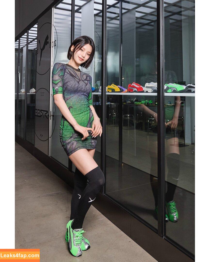 Yeji / Hwang Ye-ji / ITZY (예지 / yezyizhere leaked photo photo #0105
