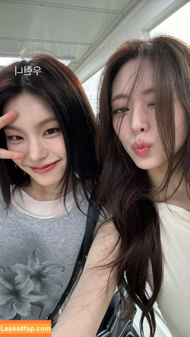 Yeji / Hwang Ye-ji / ITZY (예지 / yezyizhere leaked photo photo #0109