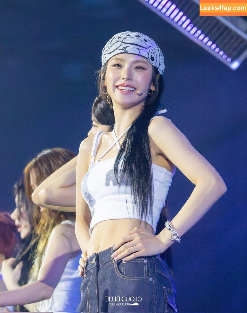 Yeji / Hwang Ye-ji / ITZY (예지 / yezyizhere слитое фото фото #0128