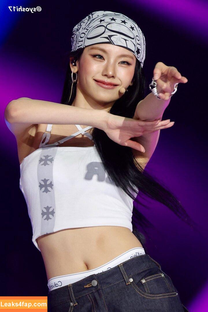 Yeji / Hwang Ye-ji / ITZY (예지 / yezyizhere слитое фото фото #0155