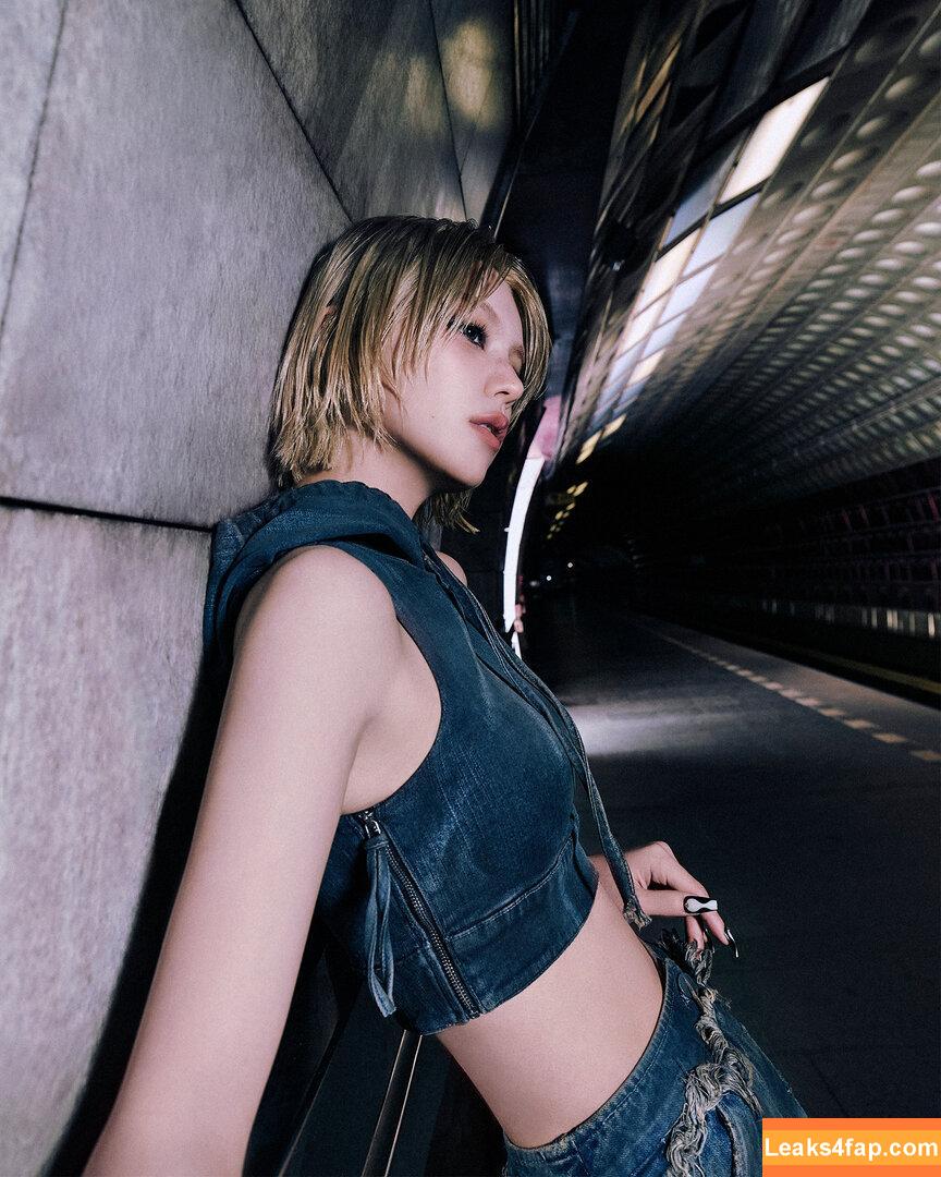 Yeji / Hwang Ye-ji / ITZY (μμ§ / yezyizhere leaked photo photo #0176