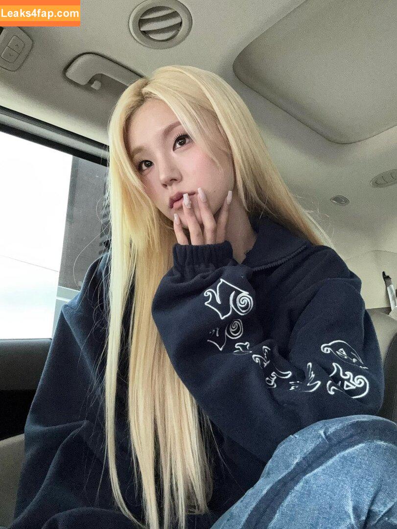 Yeji / Hwang Ye-ji / ITZY (예지 / yezyizhere leaked photo photo #0188