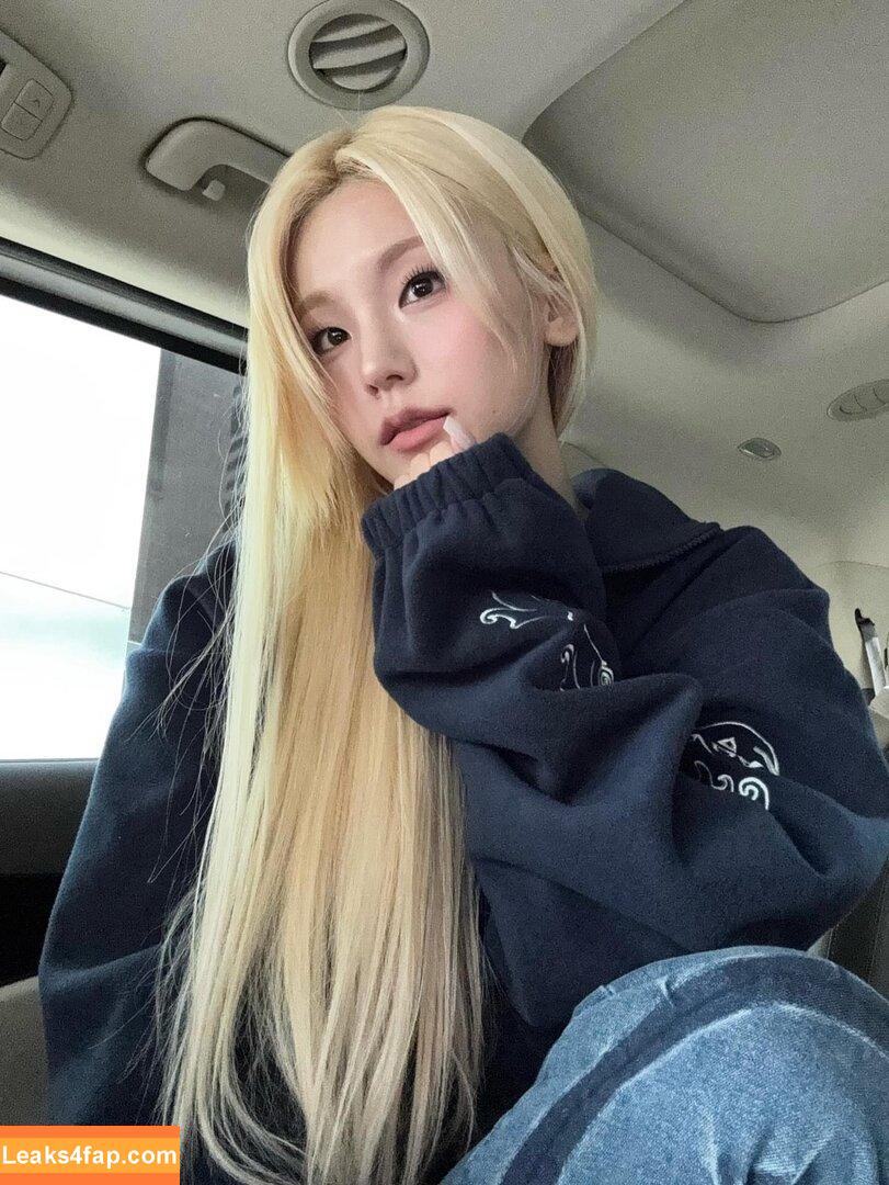Yeji / Hwang Ye-ji / ITZY (예지 / yezyizhere leaked photo photo #0189