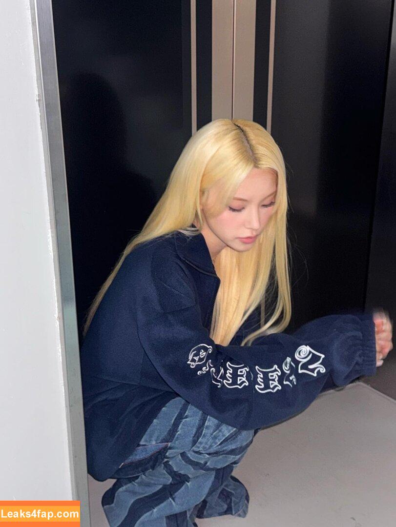 Yeji / Hwang Ye-ji / ITZY (예지 / yezyizhere leaked photo photo #0193