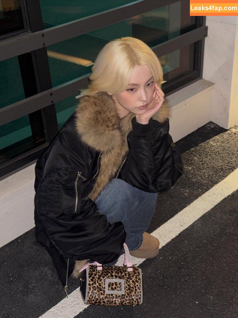 Yeji / Hwang Ye-ji / ITZY (예지 / yezyizhere leaked photo photo #0233