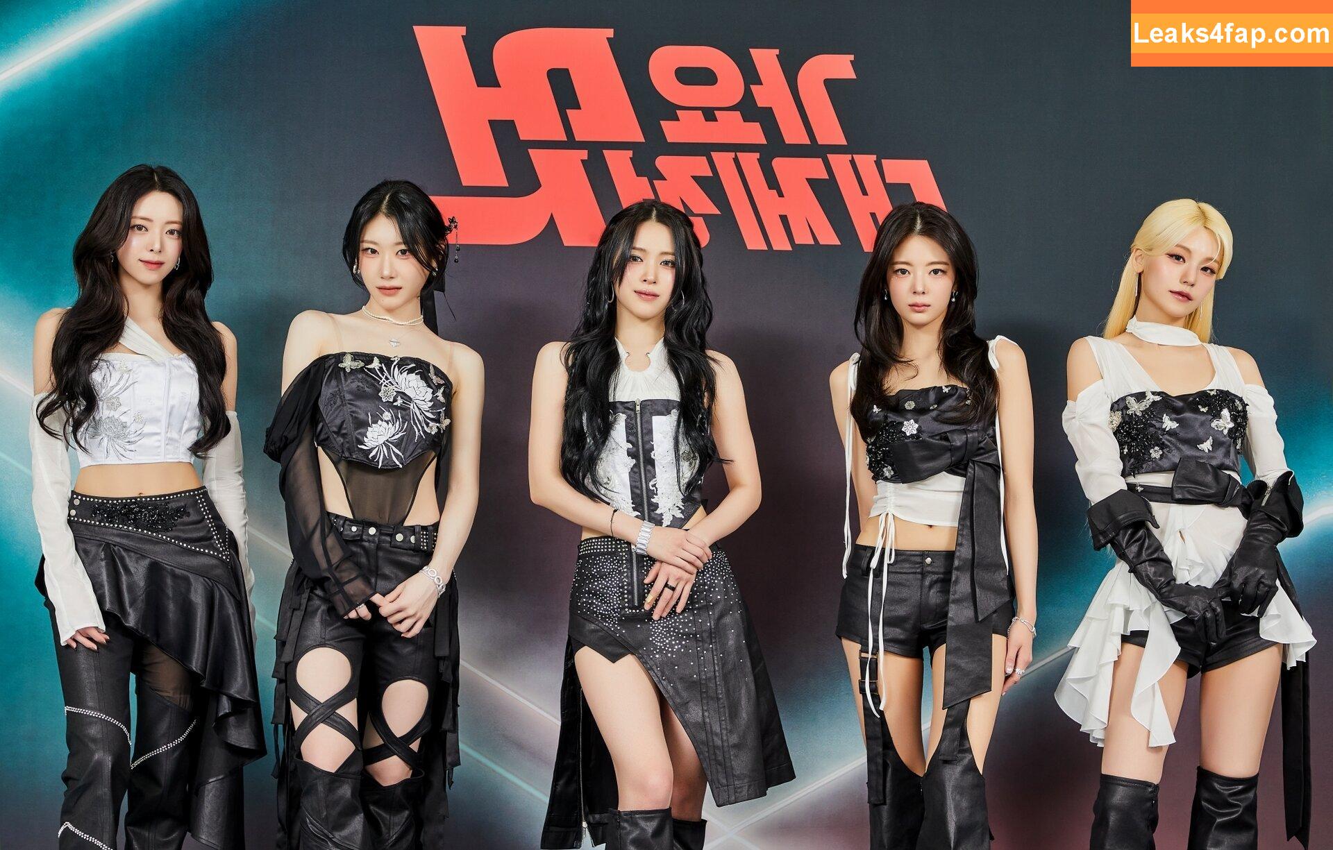 Yeji / Hwang Ye-ji / ITZY (예지 / yezyizhere leaked photo photo #0240