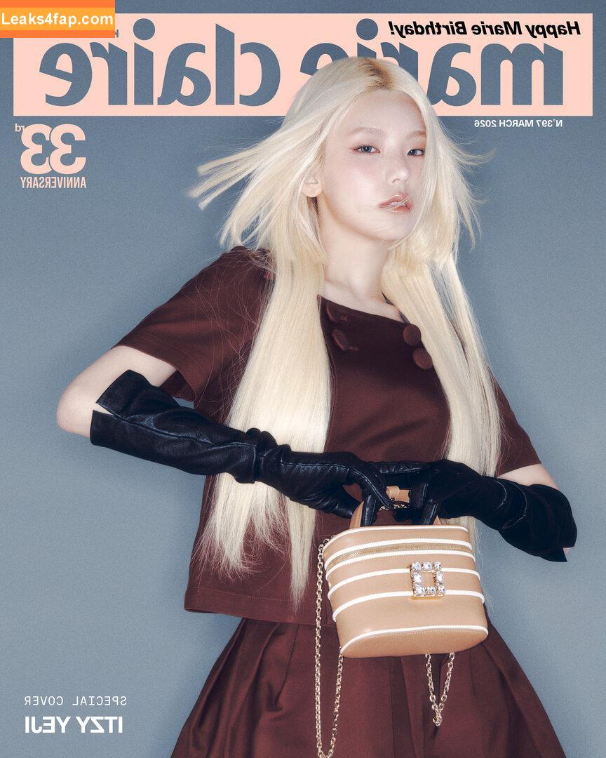 Yeji / Hwang Ye-ji / ITZY (예지 / yezyizhere leaked photo photo #0310