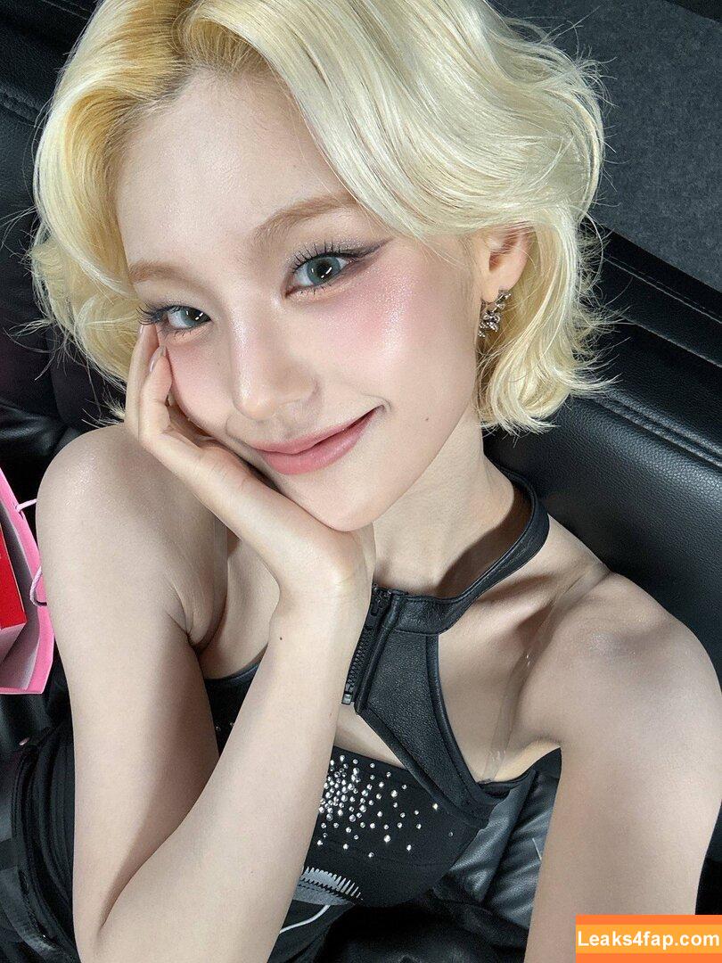 Yeji / Hwang Ye-ji / ITZY (예지 / yezyizhere leaked photo photo #0313