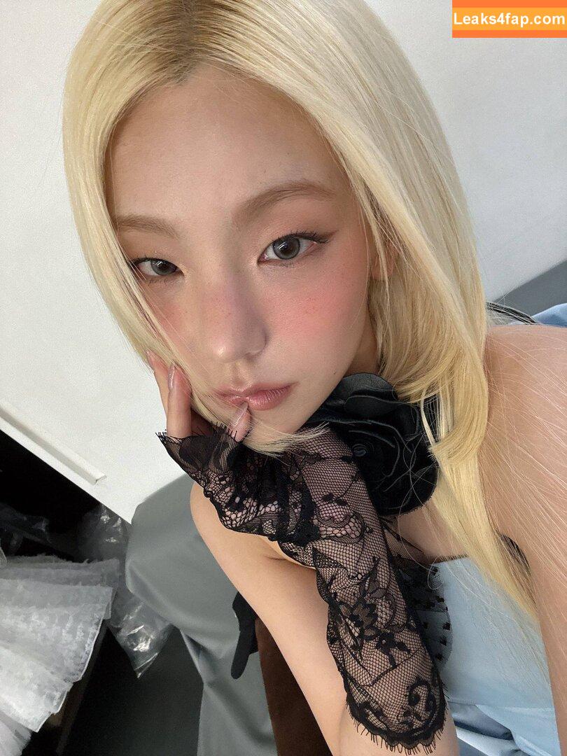Yeji / Hwang Ye-ji / ITZY (예지 / yezyizhere leaked photo photo #0320
