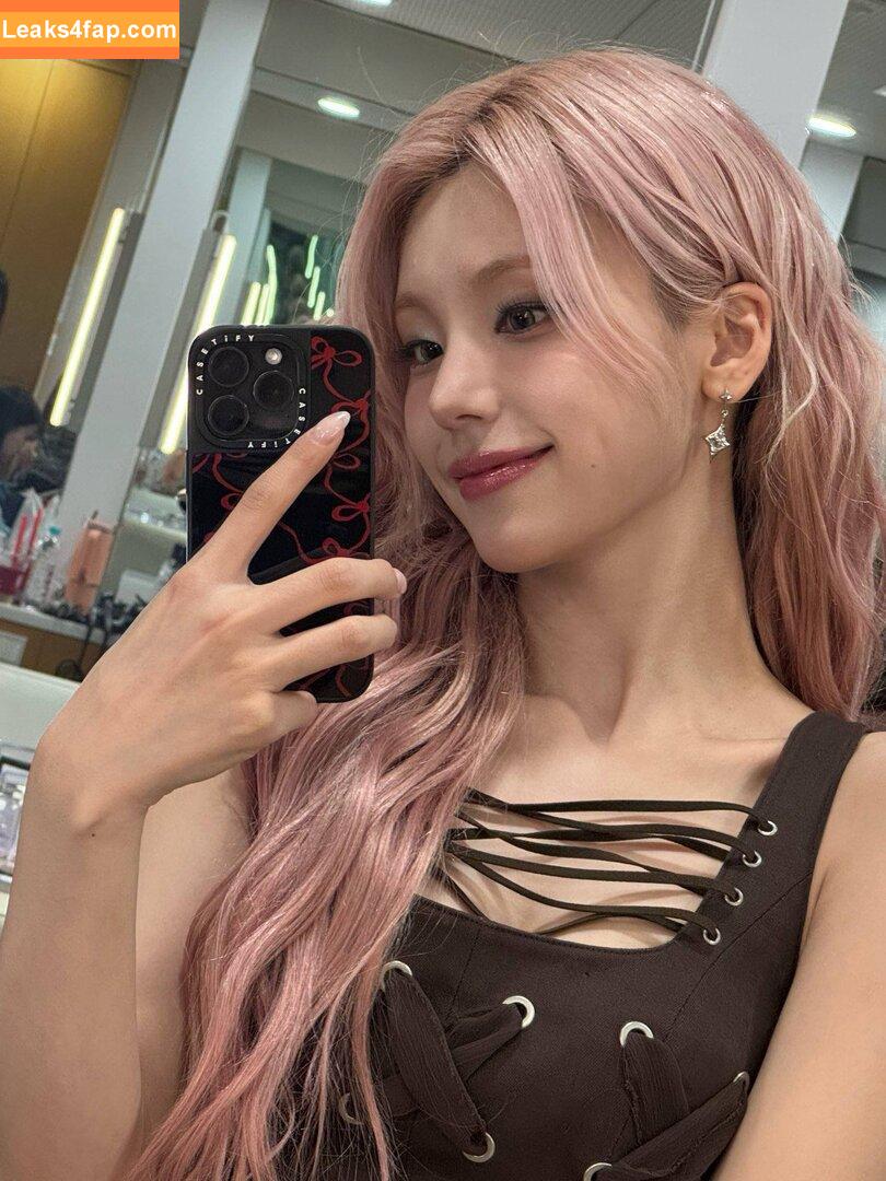 Yeji / Hwang Ye-ji / ITZY (예지 / yezyizhere leaked photo photo #0335