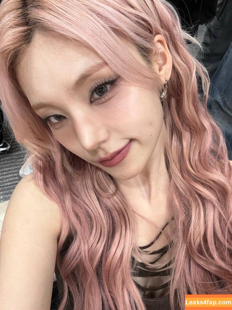 Yeji / Hwang Ye-ji / ITZY (예지 / yezyizhere leaked photo photo #0336