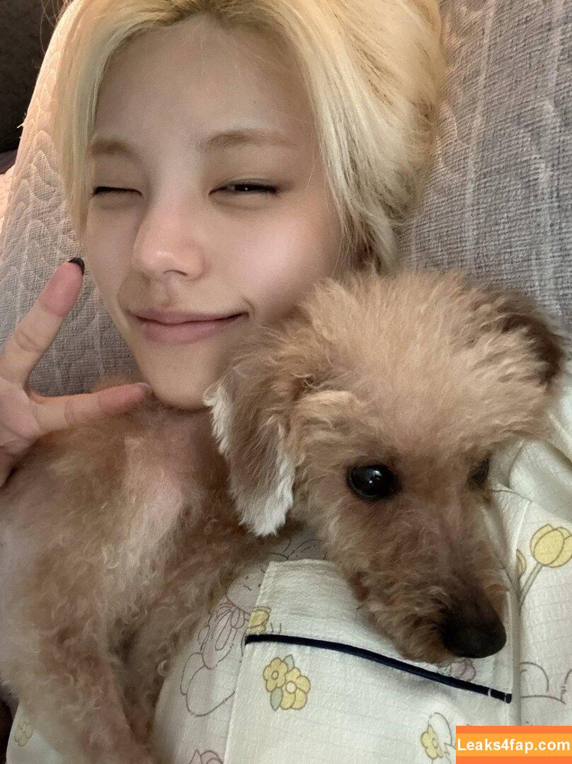 Yeji / Hwang Ye-ji / ITZY (예지 / yezyizhere leaked photo photo #0347