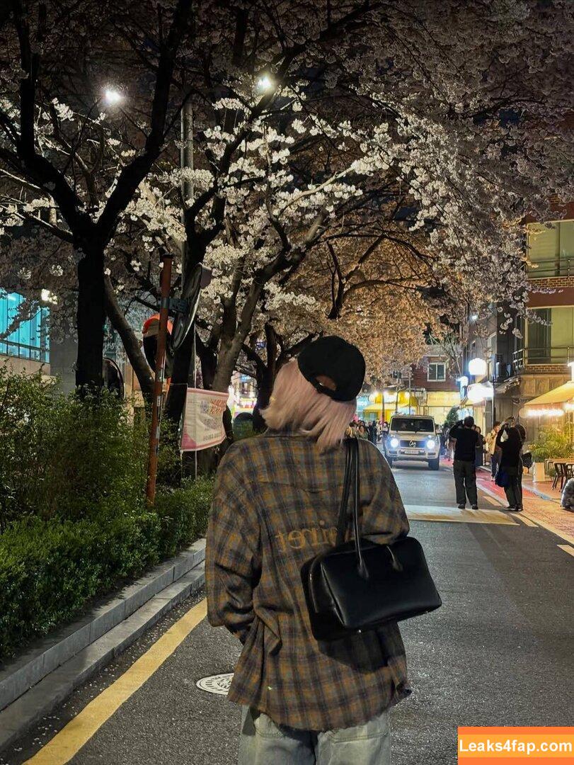 Yeji / Hwang Ye-ji / ITZY (예지 / yezyizhere leaked photo photo #0366