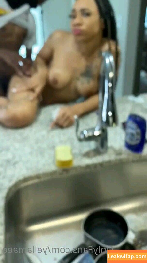 YellaBadXXX I YellaMae / Amaezing Mae / Therealyellamae / YellaMaeXXX / yellabadxxx / yellamaee leaked photo photo #0041