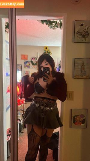 Yellowspoongirl photo #0261