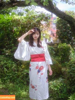 Yeon Yu photo #0314