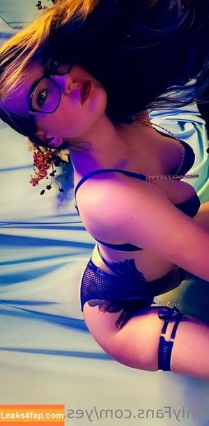 yes.mistress photo #0013