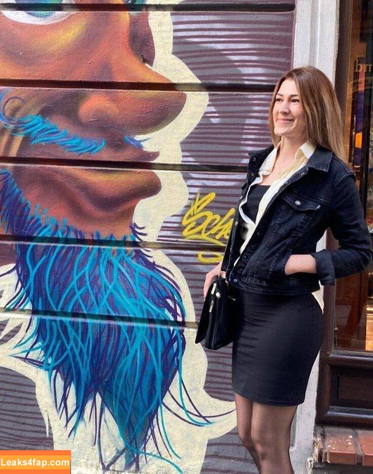 yildizozkan__ /  слитое фото фото #0007