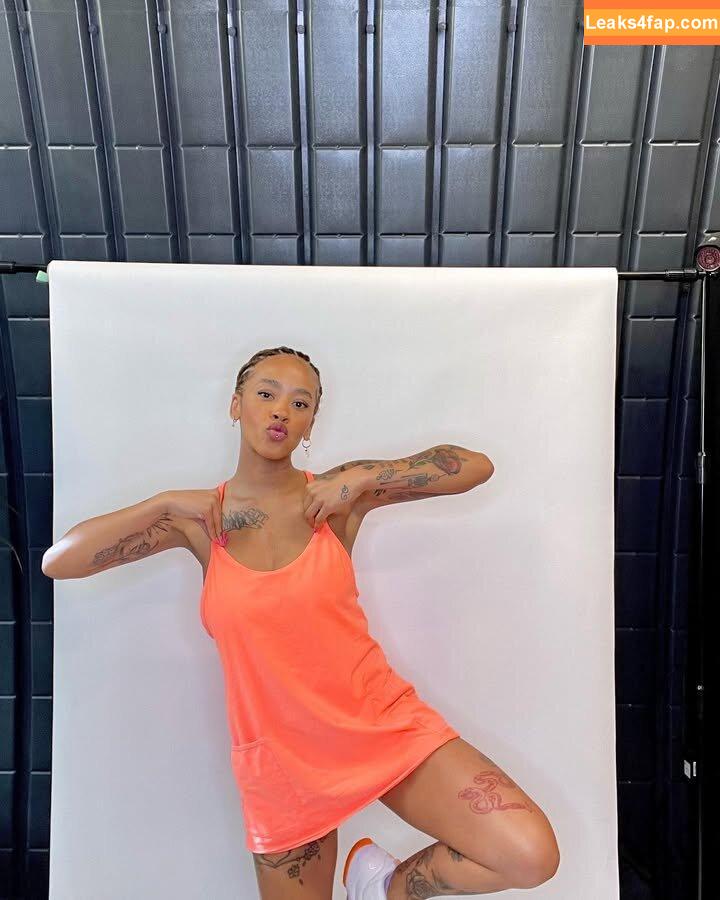 Yinka Bokinni / yinkabokinni leaked photo photo #0021