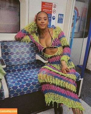 Yinka Bokinni photo #0020