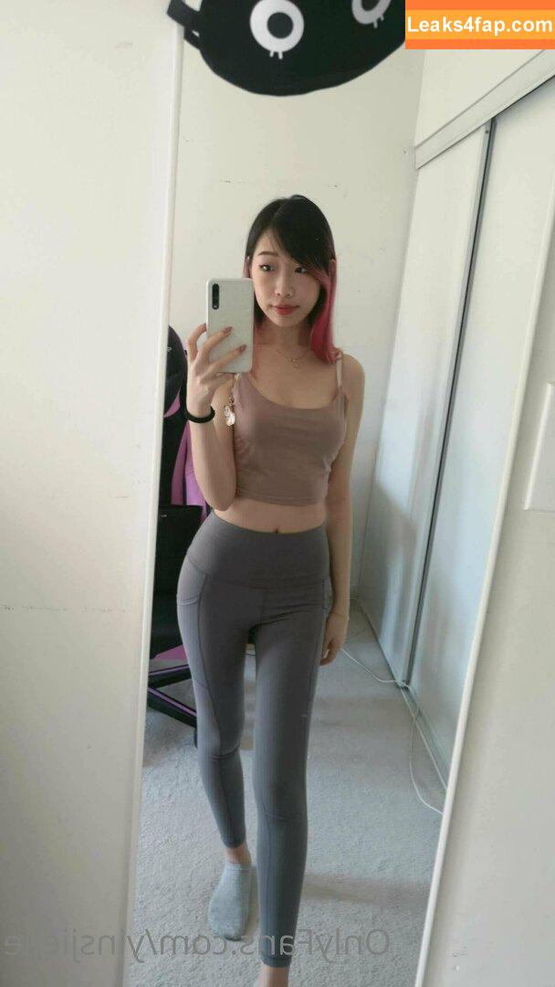 yinsjiejie / yinsdere leaked photo photo #0010