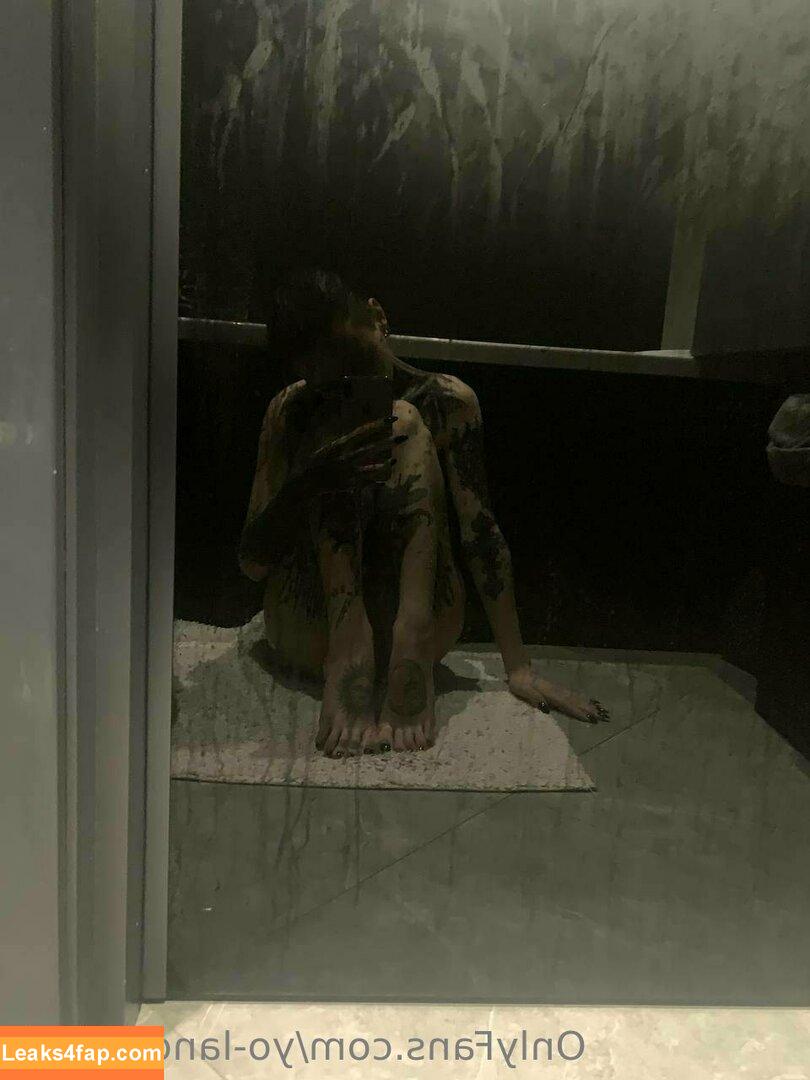 yo-landi_black / zefside.represent leaked photo photo #0009
