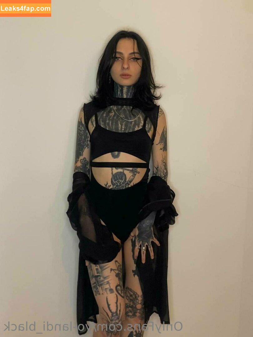 yo-landi_black / zefside.represent leaked photo photo #0024