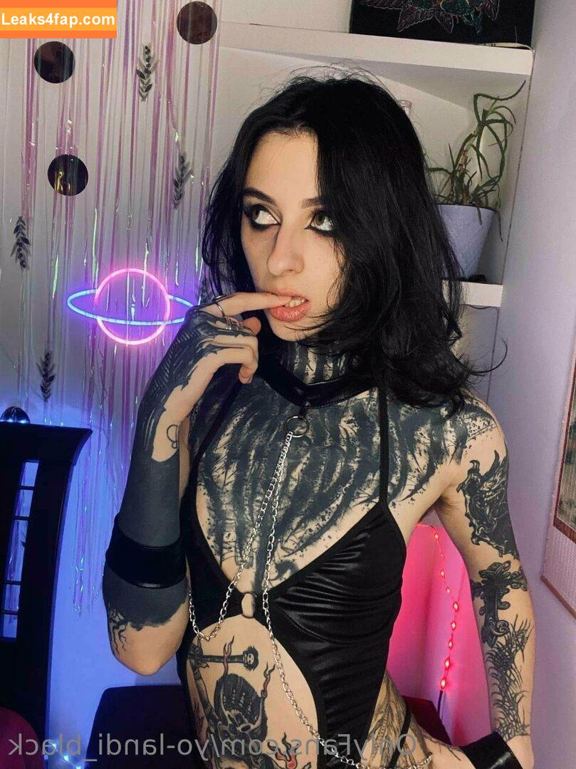 yo-landi_black / zefside.represent leaked photo photo #0034