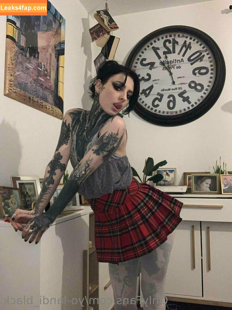 yo-landi_black / zefside.represent leaked photo photo #0040