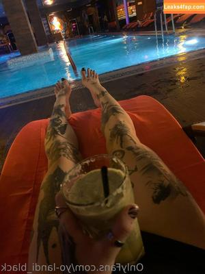 yo-landi_black photo #0005